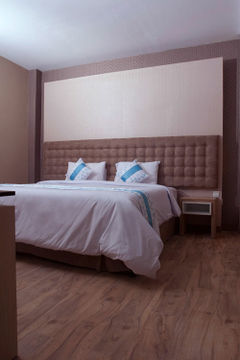 Rivavi Kuta Beach Hotel Legian  Exterior photo